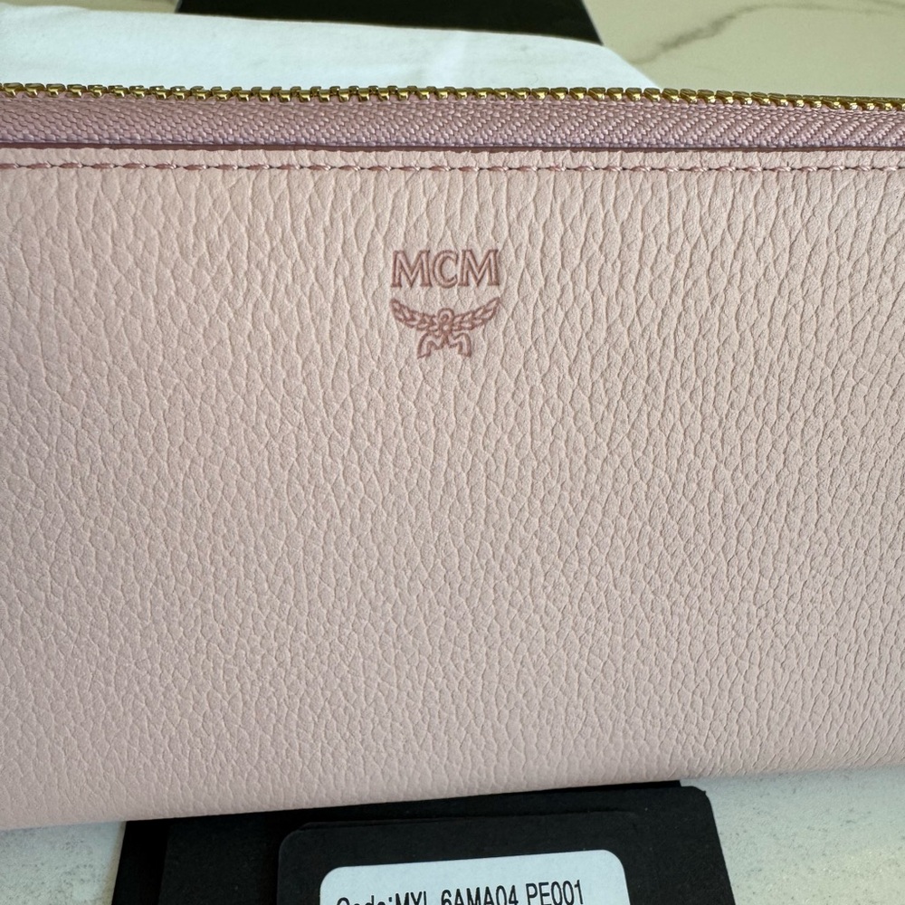 MCM Full Inclusion Leather Continental Wallet in Blush Color - Picture 2 of 10